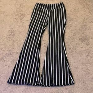 Black and white flare leggings
